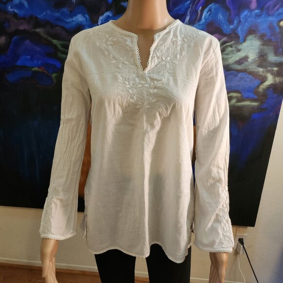 nineTy size L, white 100% cotton, tunic blouse with embroidered trim, v-neck - Picture 2 of 16